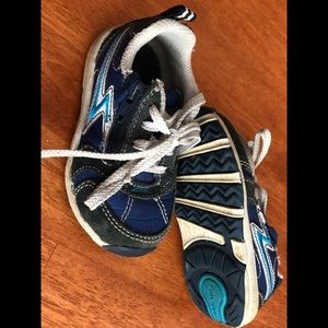 Baby’s first walkers! Size 5M, Stride Rite Zips